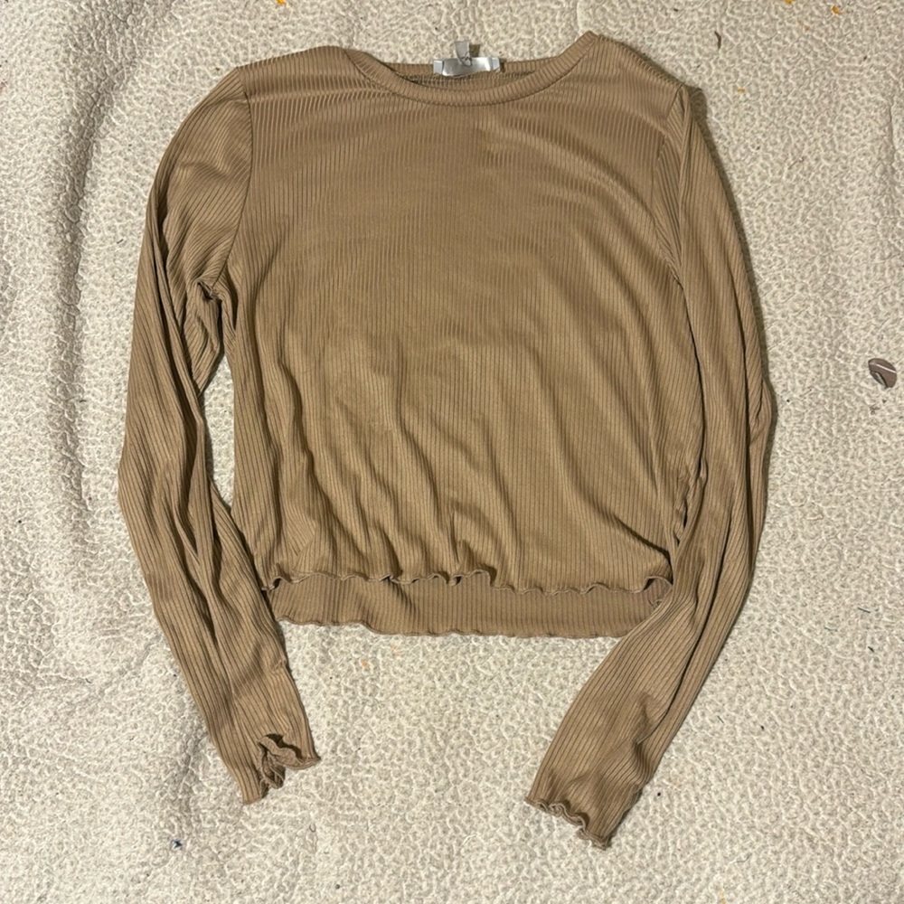Beige Crop Top : Long sleeve